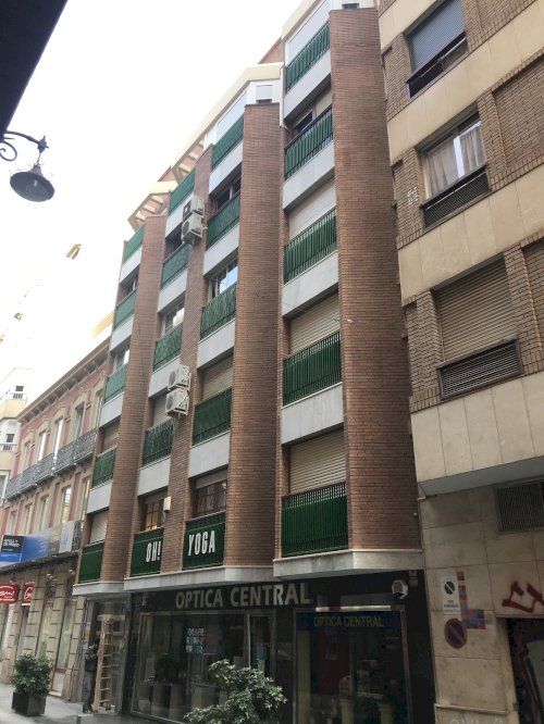 Rehabilitación de fachada en calle Navarro Rodrigo (Almería)
