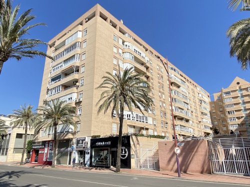 Reparaciones en fachadas de Residencial en Avda. Cabo de Gata (Almería).