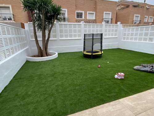Ref. zonas exteriores vivienda unifamiliar en calle Palos de la Frontera (Almería)