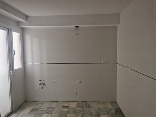 Reforma de vivienda en Avda. de la Estación (Almería).