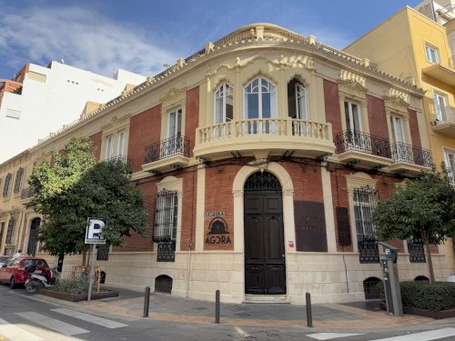 Rehabilitación de edificio en calle Arapiles (Almería).